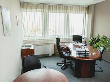 Kiadó 20.50 m2 iroda iroda irodaházban, Győr, Győr-Belváros