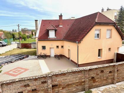 Eladó 120 m2 családi ház, Győr, Győr-Sziget