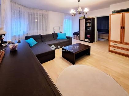 Győr 81m²-es 4 szobás tégla lakás eladó