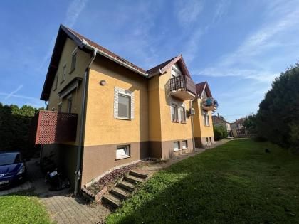 Eladó 80 m2 tégla lakás, Győr, Győr-Kisbácsa