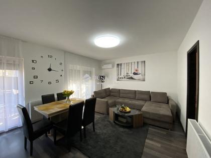 Győr 72m²-es 4 szobás tégla lakás eladó